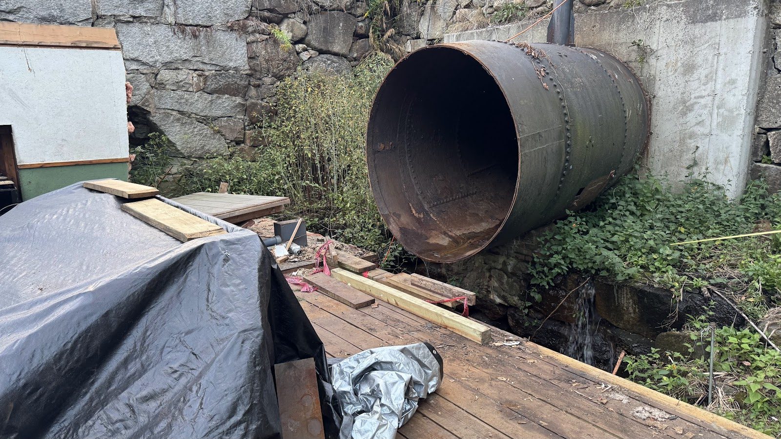 The penstock mouth, exposed.